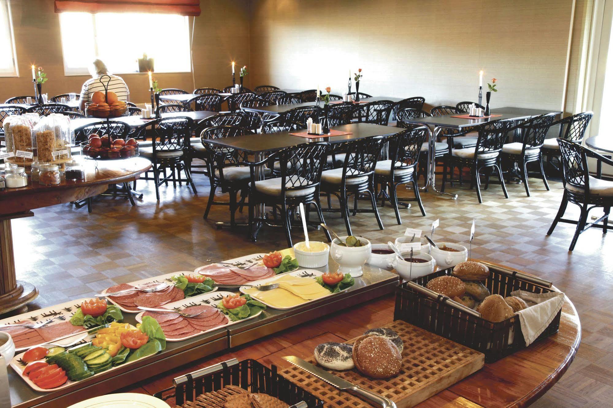 Hotel Smaland Skillingaryd Bagian luar foto
